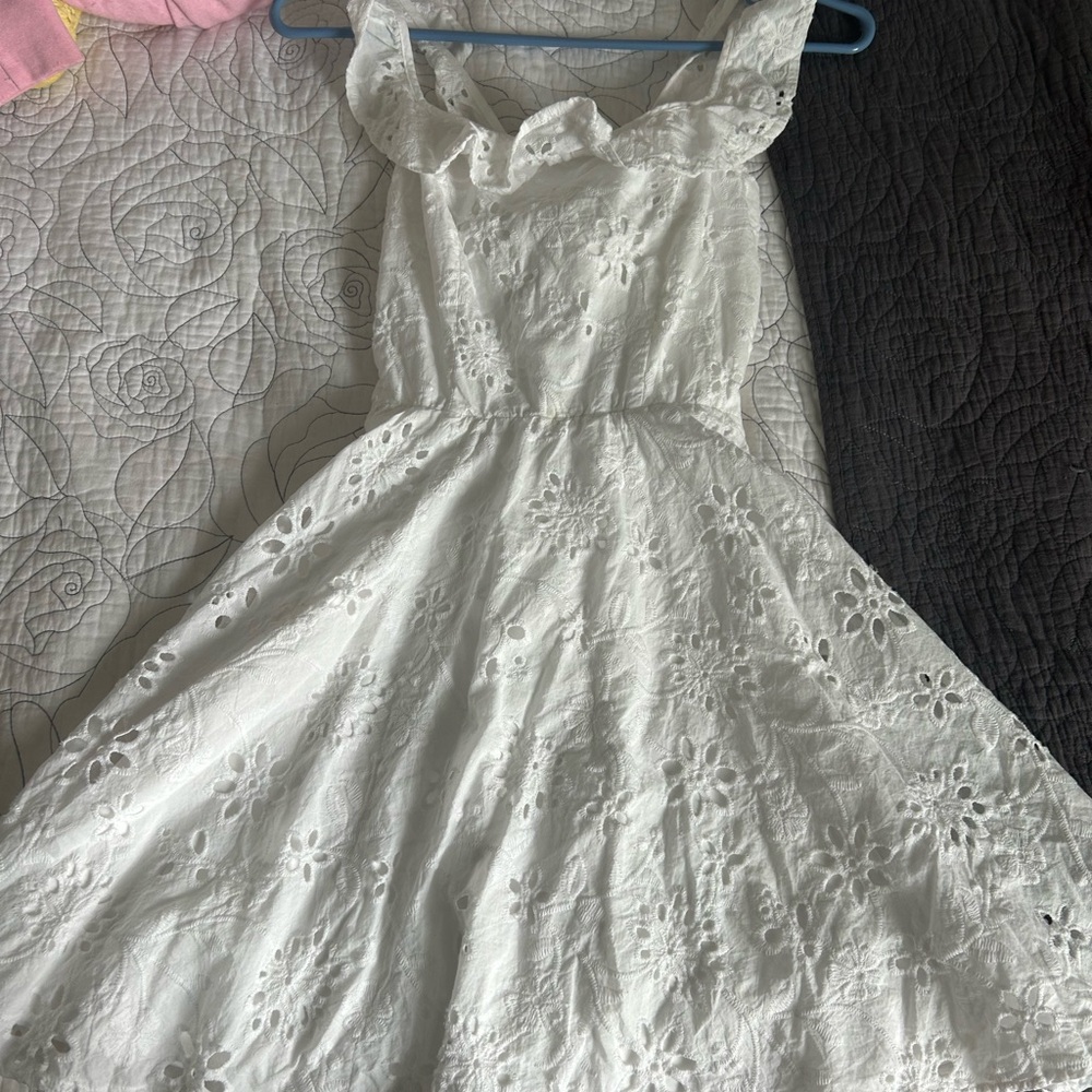 Francesca's Collections White Floral Mini Dress